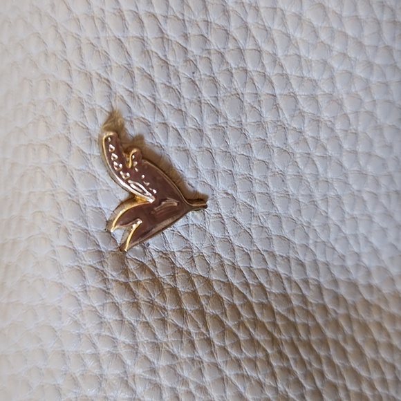 Lily & Ivy Creme Purse with Striped Interior - Picture 6 of 6